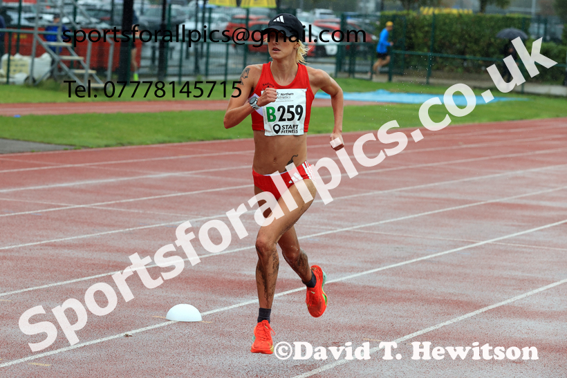 Senior Womens 4 Stage 2025 Northern Athletics Autumn Road Relays, Leigh, Lancashire. Photo: David T. Hewitson/Sports for All Pics